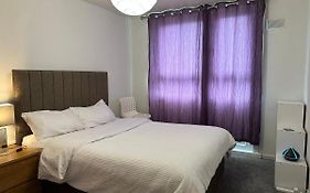 Private Room In Glasgow City Center